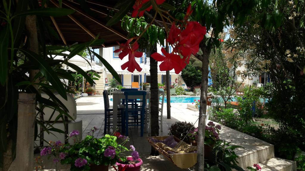 Aparthotel Paradise Garden Gumusluk Evleri Exterior foto